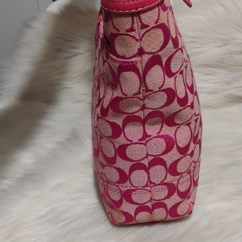 Authentic Coach Hampton Signature 🩷 Pink/Silver Tote GUC - Picture 7 of 15